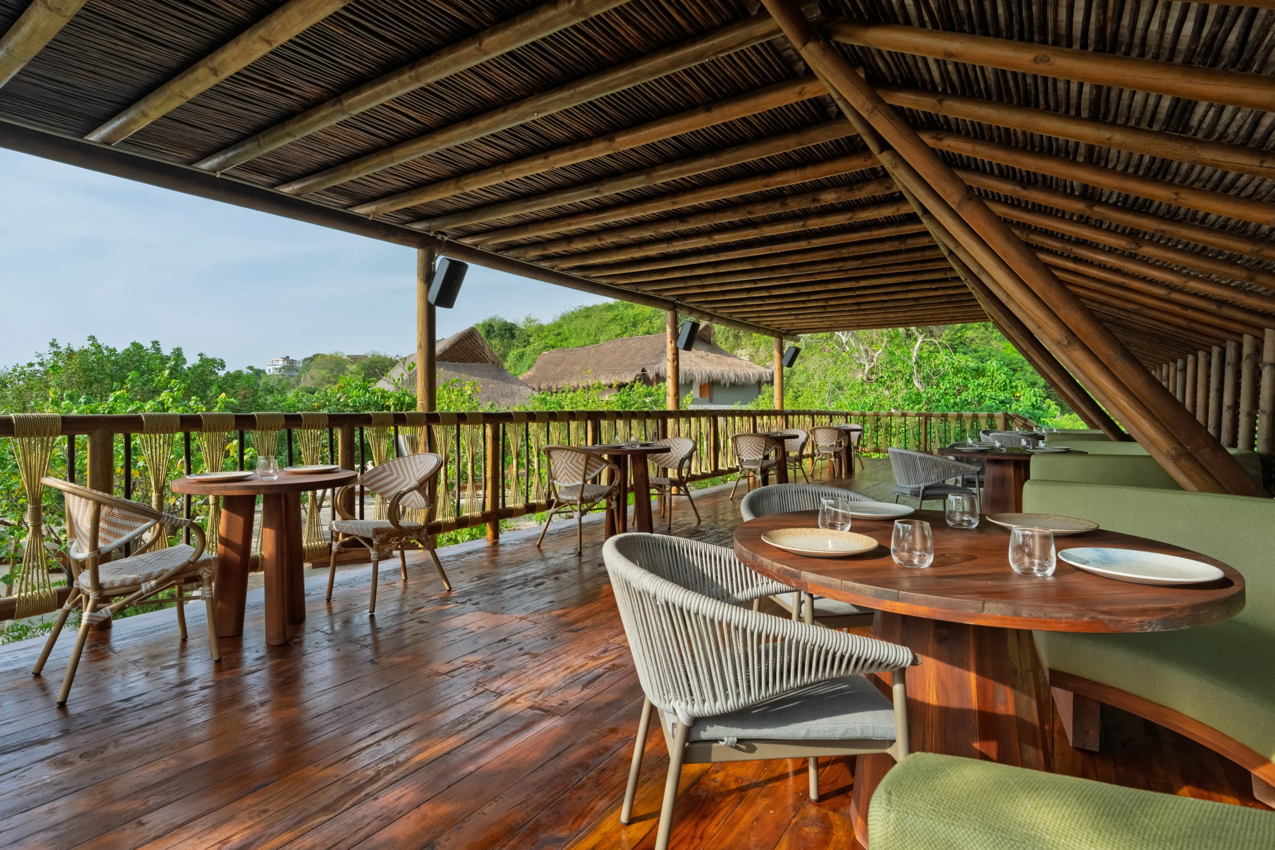 Garde Bar Lázuli Coast Club TierraBomba Cartagena